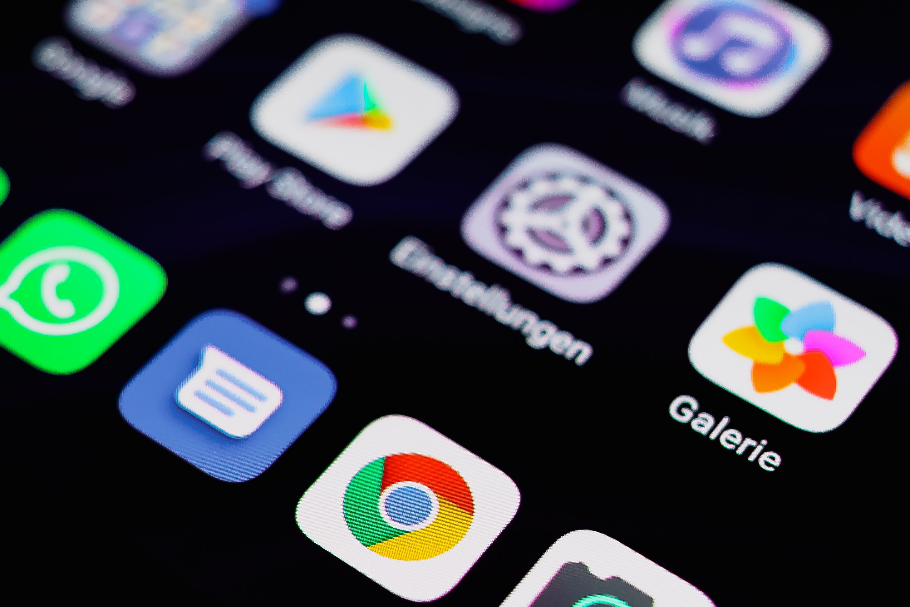 EKPLUS8 app interface